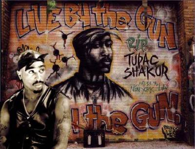 EST CE KE 2 PAC EST MORT OU VIVANT A VOUS DE JUGER CETTE VIDEO A ETE FILMER APRES CA MORT CLIKER ICI